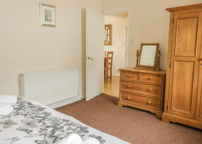 Farmhouse Apartment *